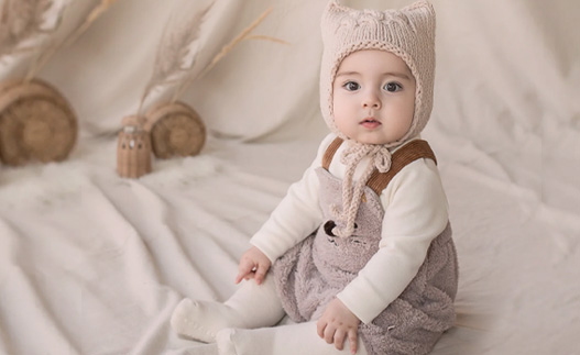 Essentiële pasgeboren onesie voor zachte zorg en de hele dag comfort